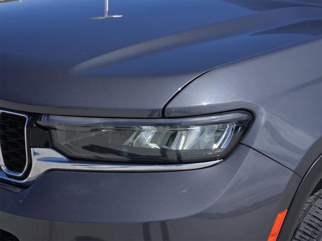 Photo of 2022 Baltic Gray Metallic Clearcoat Jeep Grand Cherokee L