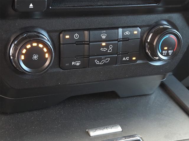 Photo of 2017 Oxford White Ford F-150