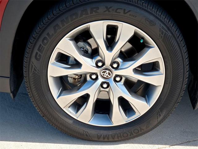 Photo of 2024 Ruby Flare Pearl Toyota Grand Highlander