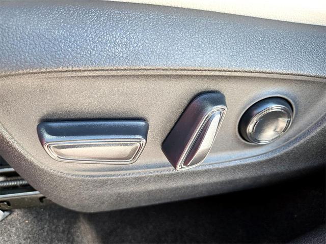 Photo of 2024 Ruby Flare Pearl Toyota Grand Highlander