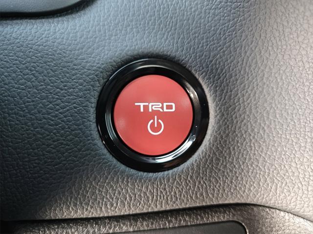 Photo of 2025 Magnetic Gray Metallic Toyota Tundra Hybrid
