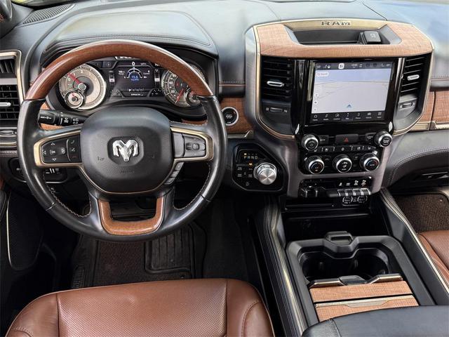 Photo of 2022 Diamond Black Crystal Pearlcoat RAM 1500