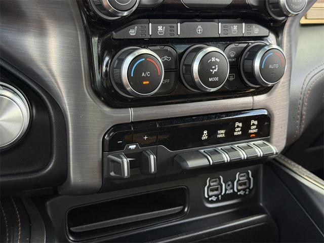 Photo of 2022 Diamond Black Crystal Pearlcoat RAM 1500
