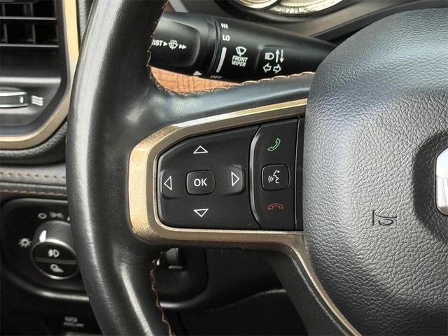 Photo of 2022 Diamond Black Crystal Pearlcoat RAM 1500