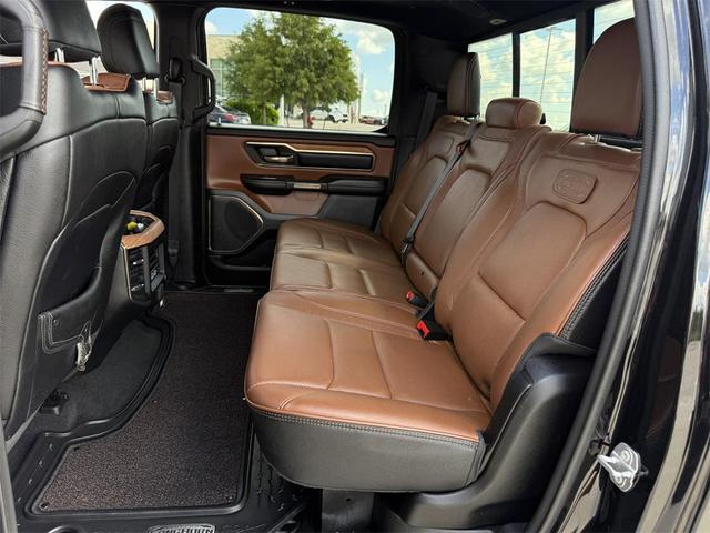 Photo of 2022 Diamond Black Crystal Pearlcoat RAM 1500