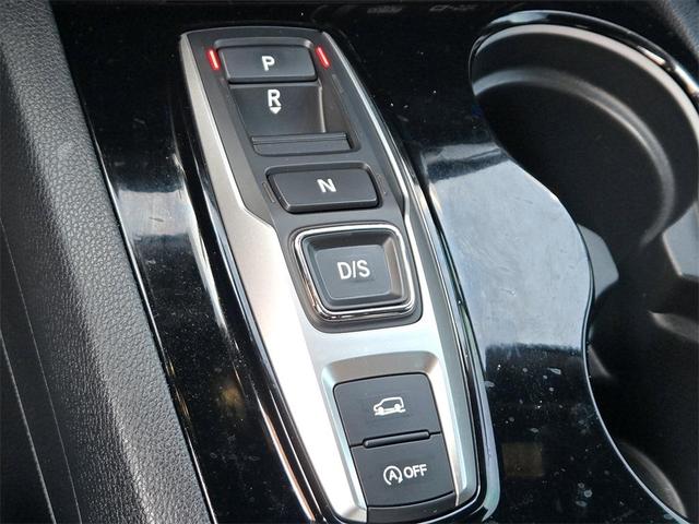 Photo of 2022 Sonic Gray Pearl Honda Pilot