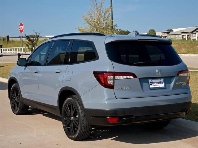 Photo of 2022 Sonic Gray Pearl Honda Pilot