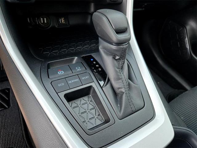 Photo of 2025 Midnight Black Metallic Toyota RAV4