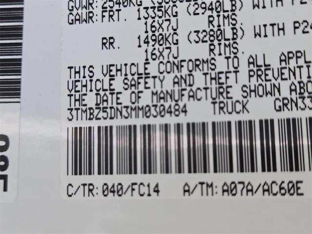 Photo of 2021 Super White Toyota Tacoma