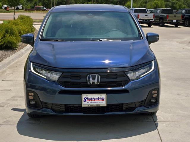 Photo of 2025 Smoke Blue Pearl Honda Odyssey