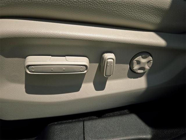 Photo of 2025 Smoke Blue Pearl Honda Odyssey