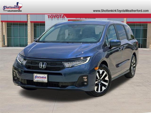 Photo of 2025 Smoke Blue Pearl Honda Odyssey