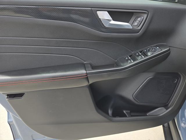 Photo of 2024 Vapor Blue Ford Escape