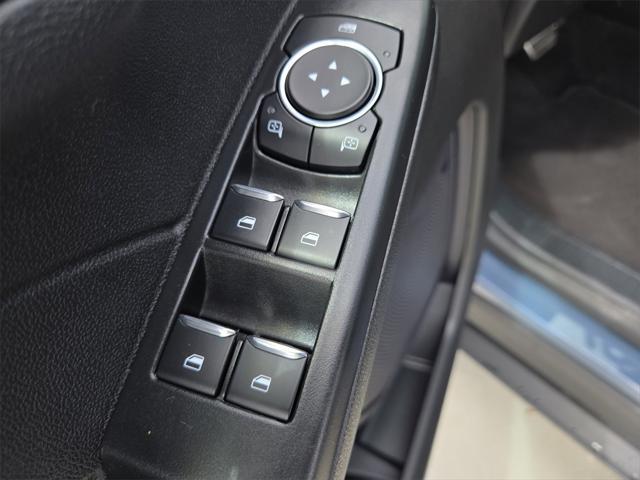 Photo of 2024 Vapor Blue Ford Escape