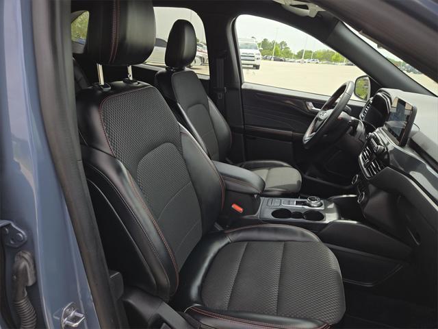 Photo of 2024 Vapor Blue Ford Escape