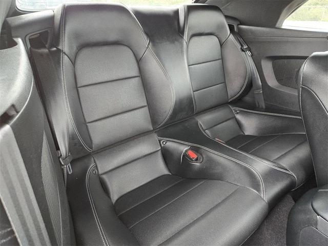 Photo of 2023 Gray Metallic Ford Mustang