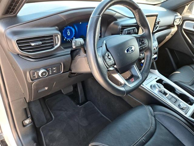 Photo of 2020 Iconic Silver Metallic Ford Explorer