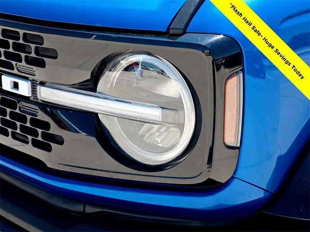 Photo of 2022 Blue Metallic Ford Bronco