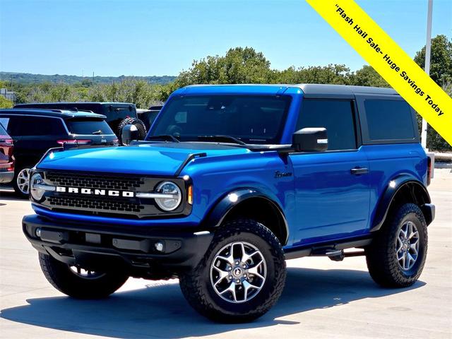 Photo of 2022 Blue Metallic Ford Bronco