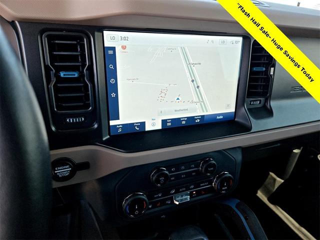 Photo of 2022 Blue Metallic Ford Bronco