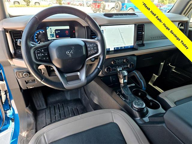 Photo of 2022 Blue Metallic Ford Bronco