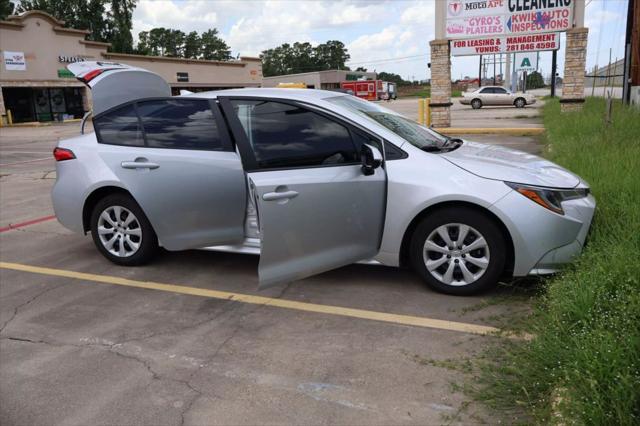 Photo of 2024 Silver Toyota Corolla
