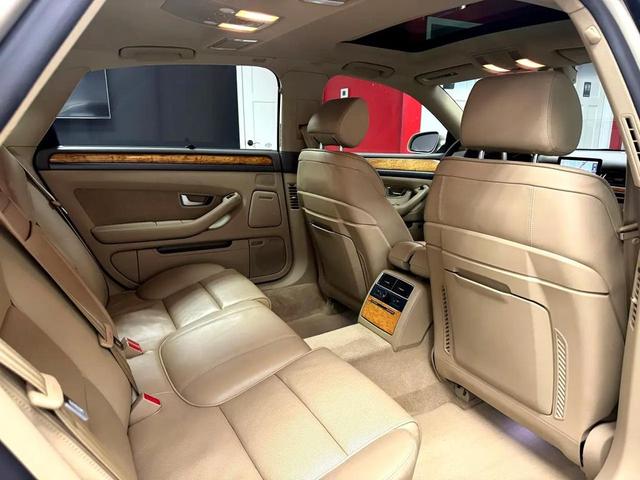 Photo of 2006 Gold Audi A8