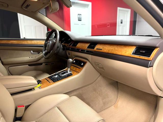 Photo of 2006 Gold Audi A8