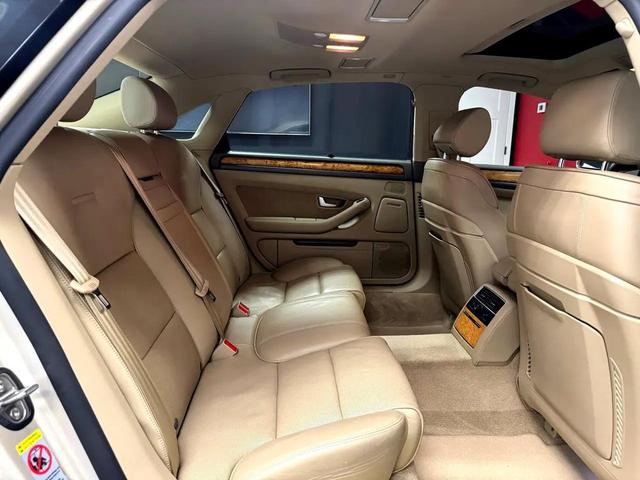 Photo of 2006 Gold Audi A8