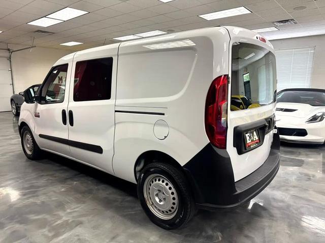 Photo of 2018 Bright White RAM ProMaster City