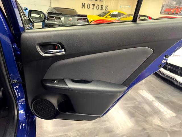 Photo of 2016 Blue Crush Metallic Toyota Prius