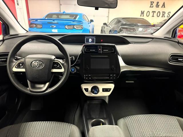 Photo of 2016 Blue Crush Metallic Toyota Prius