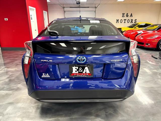 Photo of 2016 Blue Crush Metallic Toyota Prius