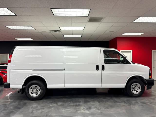 Photo of 2020 Summit White Chevrolet Express 3500