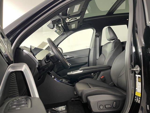 Photo of 2023 Black Sapphire Metallic BMW X1