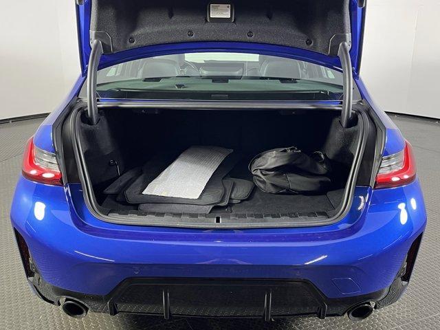 Photo of 2023 Blue BMW 330e