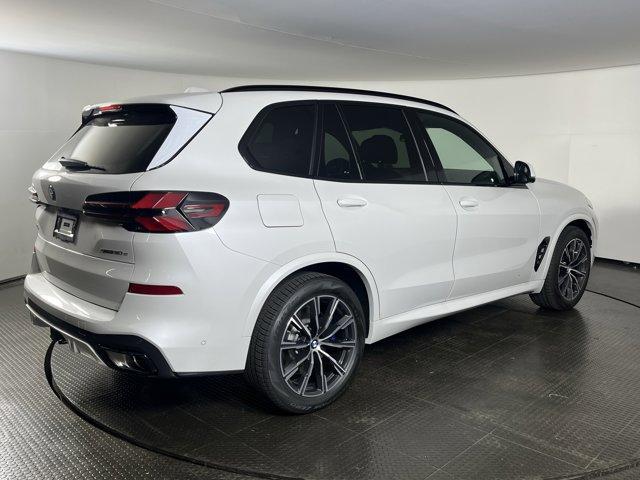 Photo of 2026 Mineral White Metallic BMW X5 PHEV