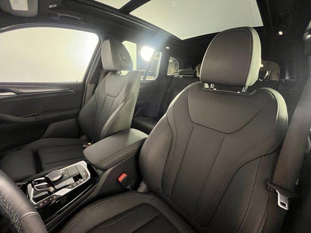 Photo of 2024 Gray Metallic BMW X3