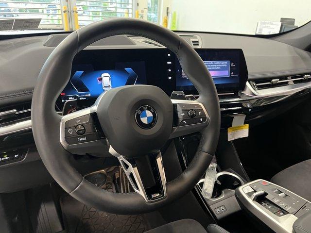 Photo of 2025 Alpine White BMW X1