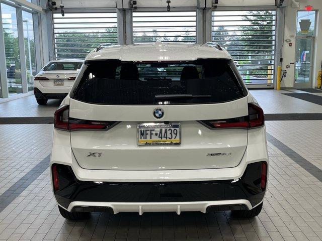 Photo of 2025 Alpine White BMW X1