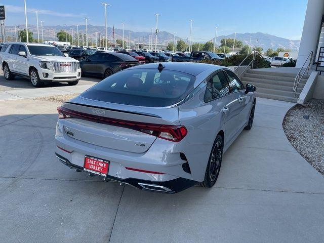 Photo of 2022 Wolf Gray Kia K5