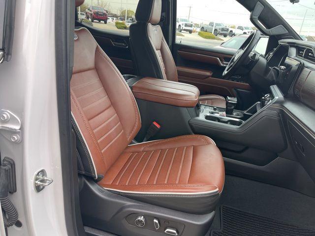 Photo of 2023 White Frost Tri-Coat GMC Sierra 1500