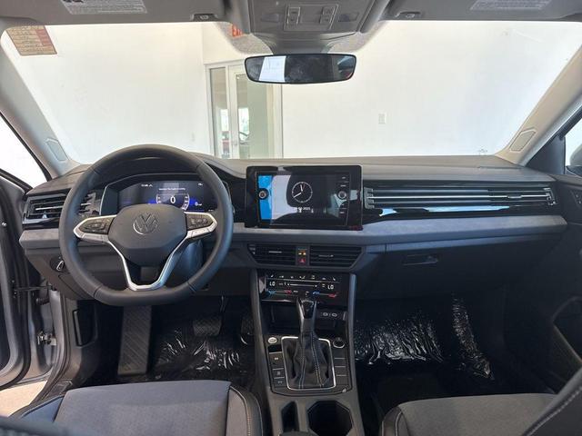 Photo of 2025 Pyrite Silver Metallic Volkswagen Jetta
