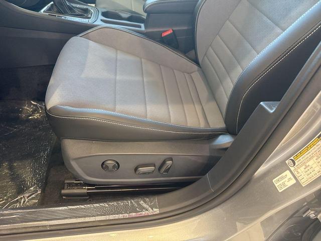 Photo of 2025 Pyrite Silver Metallic Volkswagen Jetta