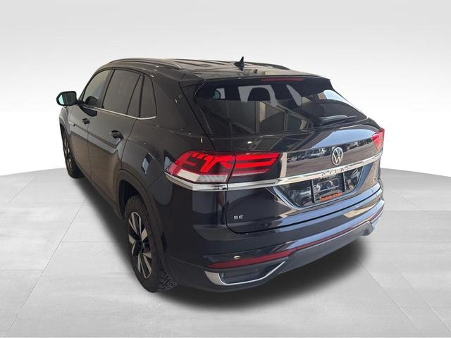 Photo of 2022 Deep Black Pearl Effect Volkswagen Atlas Cross Sport