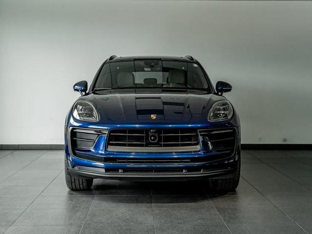 Photo of 2024 Gentian Blue Metallic Porsche Macan