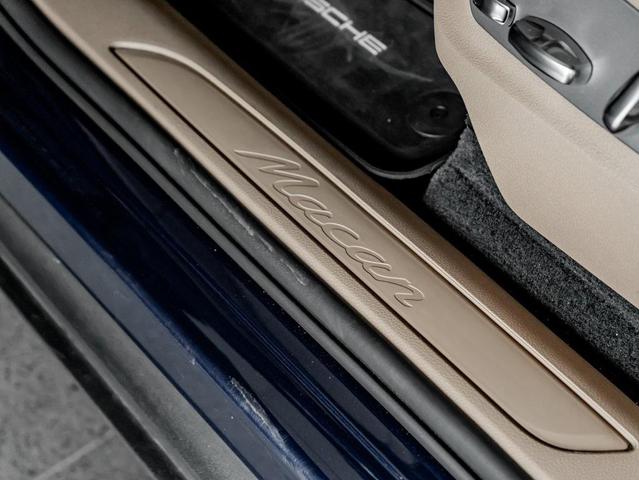 Photo of 2024 Gentian Blue Metallic Porsche Macan