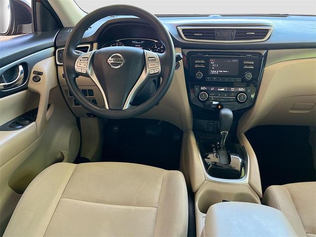 Photo of 2016 Cayenne Red Nissan Rogue