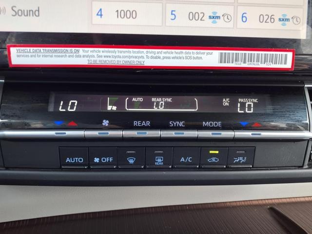 Photo of 2024 Predawn Gray Mica Toyota Sienna