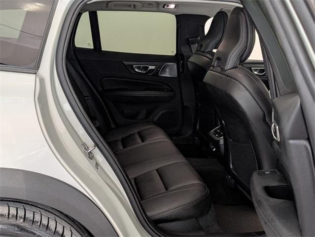 Photo of 2020 Silver Volvo V60 Cross Country